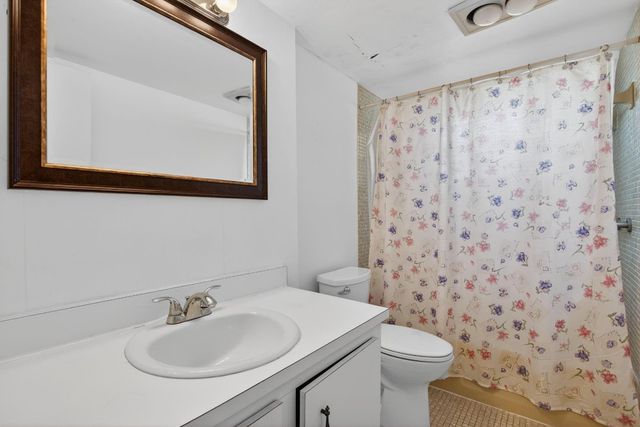 3050 Holiday Springs Boulevard 108, Margate, FL 33063