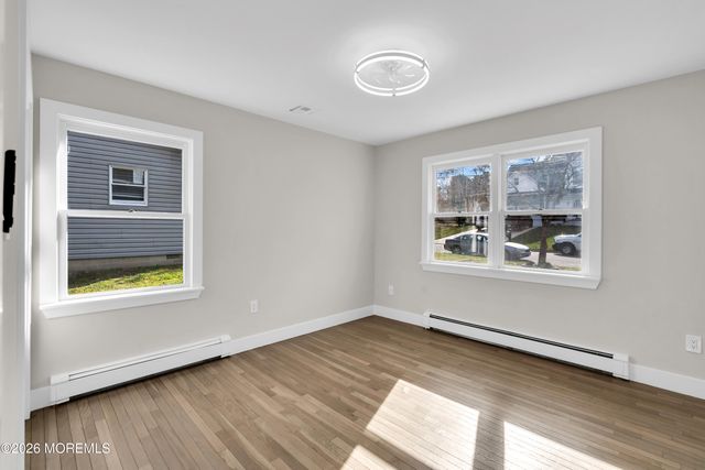 1186 Galley Avenue, Manahawkin, NJ 08050