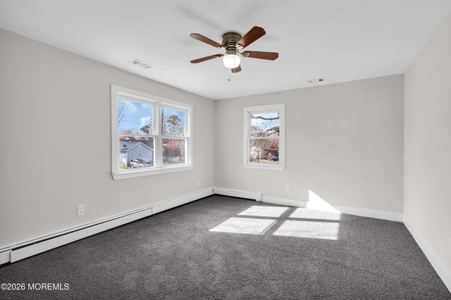 1186 Galley Avenue, Manahawkin, NJ 08050
