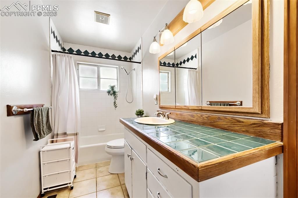 Image 17 of property listing at 430 Hackberry Drive, Colorado Springs, CO 80911