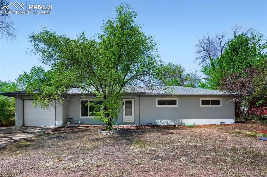 Image 2 of property listing at 430 Hackberry Drive, Colorado Springs, CO 80911