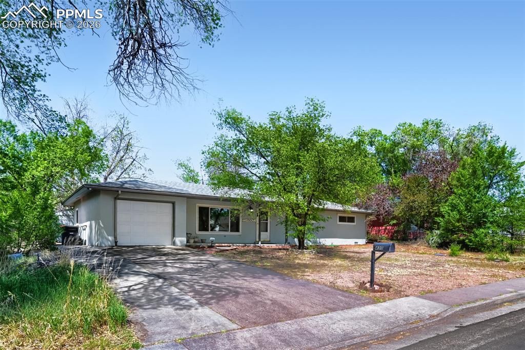 Image 3 of property listing at 430 Hackberry Drive, Colorado Springs, CO 80911