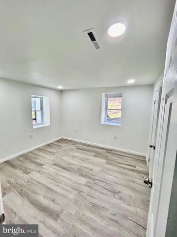 131 SCHAEFFER HILL RD, Pottsville, PA 17901