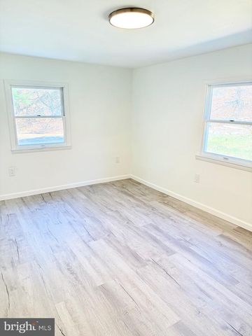 131 SCHAEFFER HILL RD, Pottsville, PA 17901