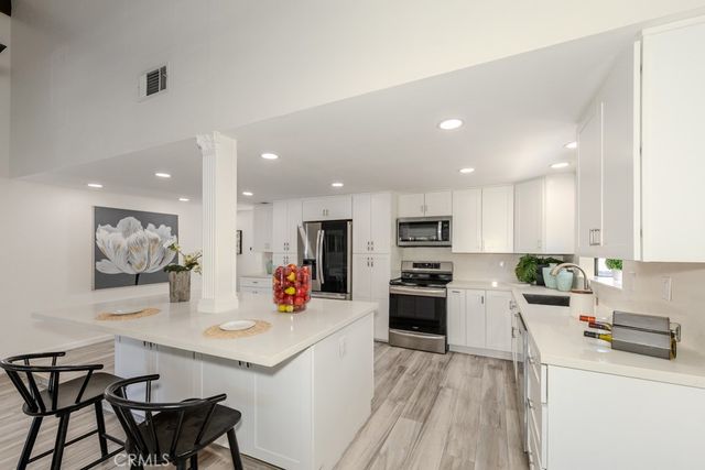 30184 Skippers Way, Canyon Lake, CA 92587