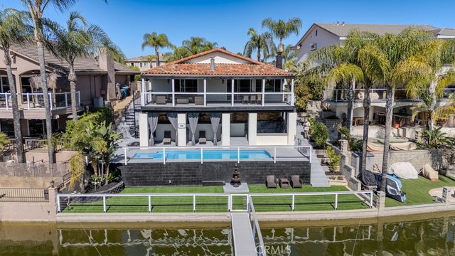 30184 Skippers Way, Canyon Lake, CA 92587