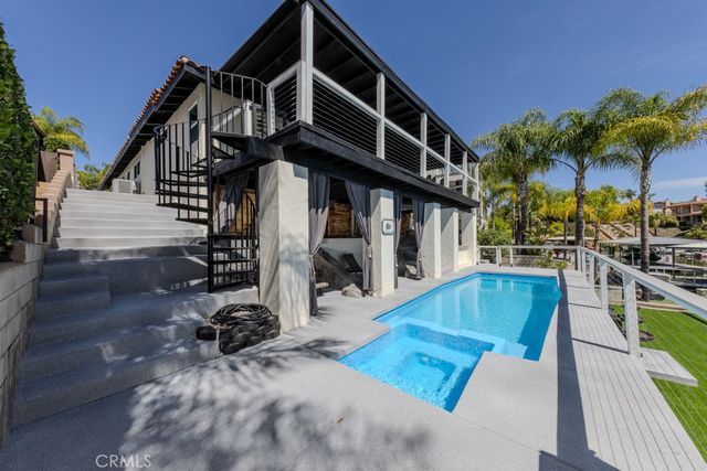 30184 Skippers Way, Canyon Lake, CA 92587