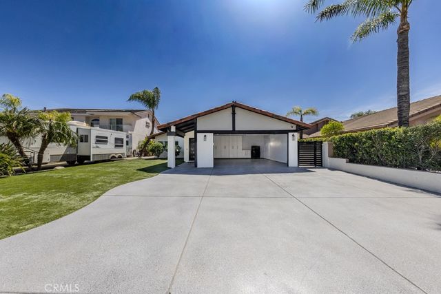 30184 Skippers Way, Canyon Lake, CA 92587