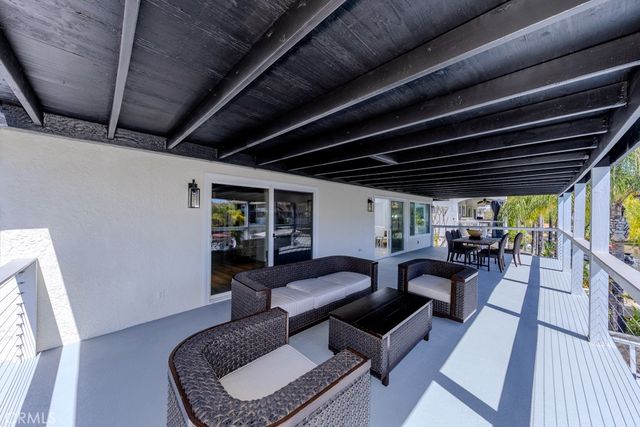 30184 Skippers Way, Canyon Lake, CA 92587