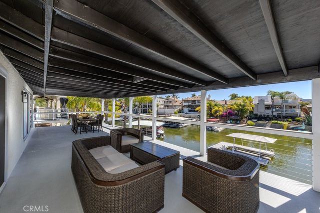 30184 Skippers Way, Canyon Lake, CA 92587