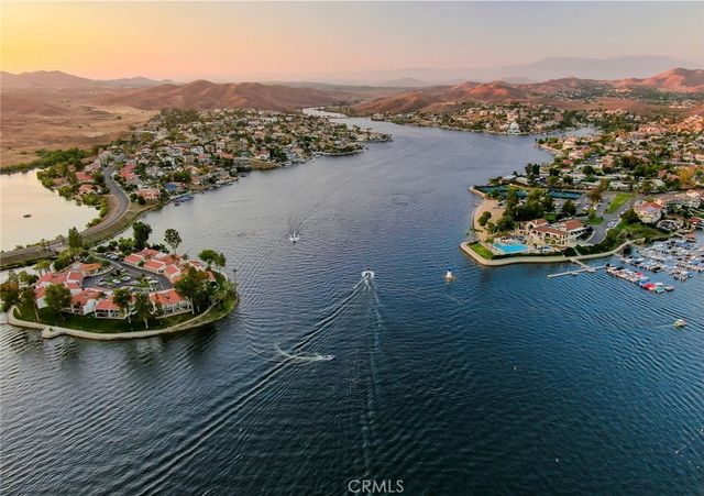 30184 Skippers Way, Canyon Lake, CA 92587