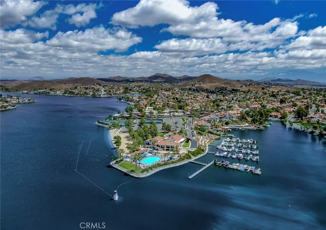 30184 Skippers Way, Canyon Lake, CA 92587
