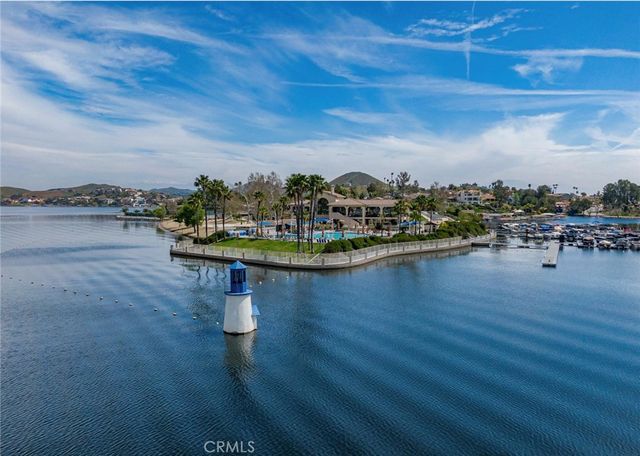 30184 Skippers Way, Canyon Lake, CA 92587