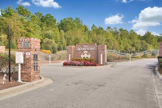 8720 Nashville Dr., Calabash, NC 28467