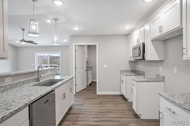 419 Cloverleaf Drive, Washington, MO 63090