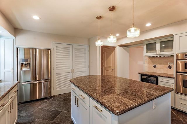 3827 Drake Street, Houston, TX 77005