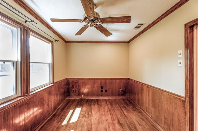 3827 Drake Street, Houston, TX 77005