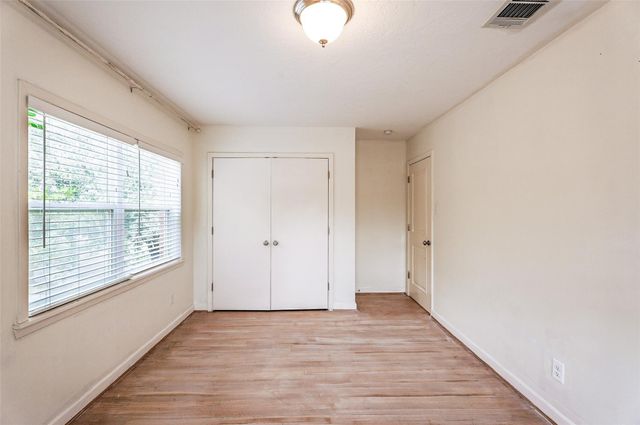 3827 Drake Street, Houston, TX 77005