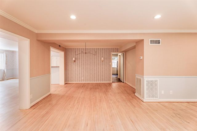 3827 Drake Street, Houston, TX 77005