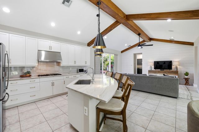 9483 166th Way N, Jupiter, FL 33478