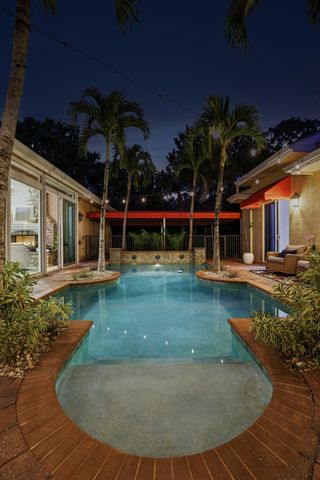 9483 166th Way N, Jupiter, FL 33478