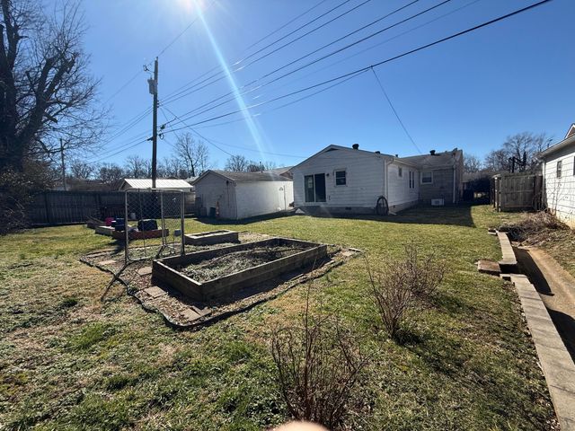 451 Duell Drive, Versailles, KY 40383