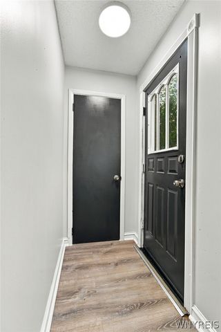 32 Park Avenue, Tonawanda, NY 14150