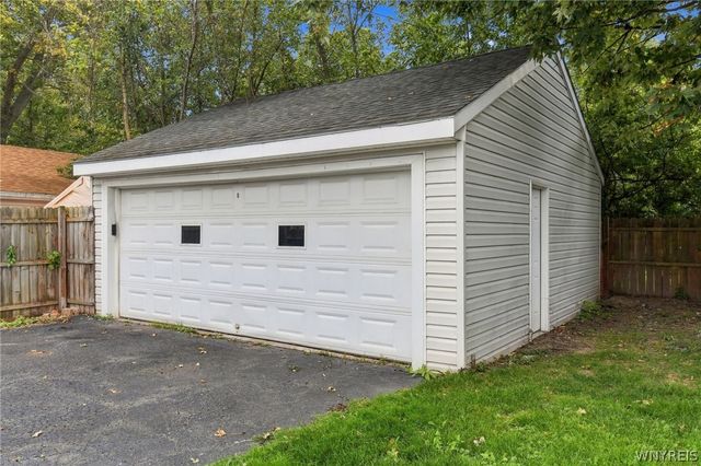 32 Park Avenue, Tonawanda, NY 14150