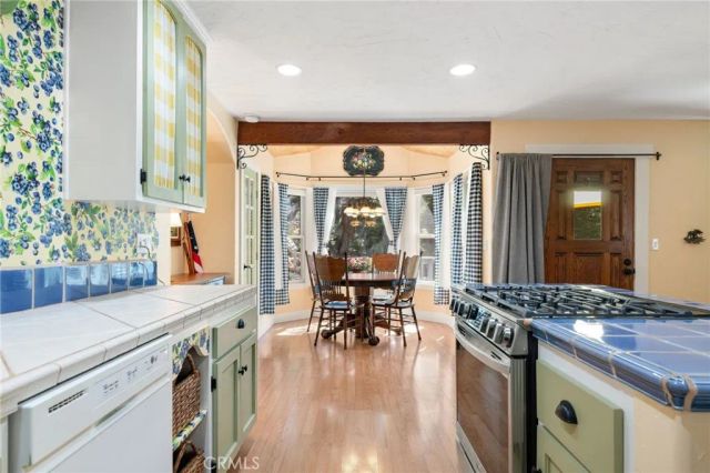 31236 Old City Creek Road, Running Springs, CA 92382