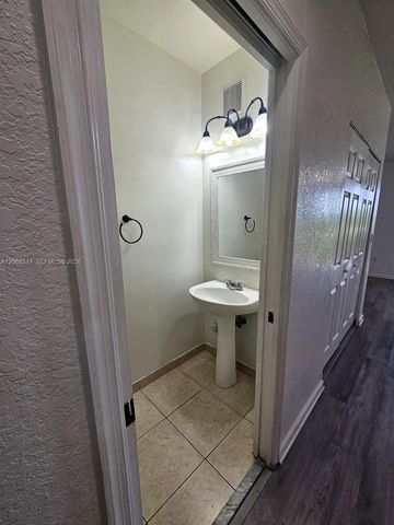 2514 SW 83rd Terrace 104, Miramar, FL 33025