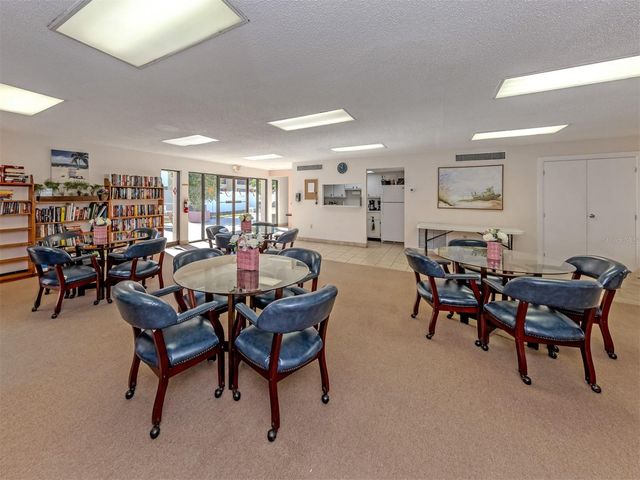 519 ALBEE FARM ROAD 201, Venice, FL 34285