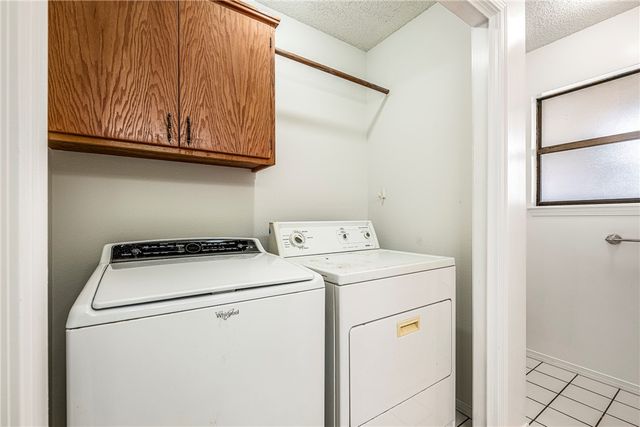 1322 W Lela Street, Rogers, AR 72758