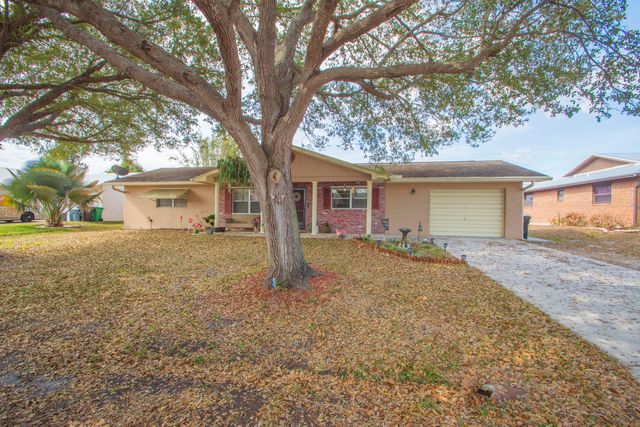 1686 SE Biddle Lane, Port St. Lucie, Port St Lucie, FL 34983