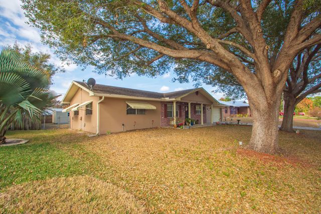 1686 SE Biddle Lane, Port St. Lucie, Port St Lucie, FL 34983