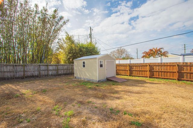 1686 SE Biddle Lane, Port St. Lucie, Port St Lucie, FL 34983