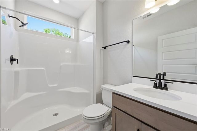 300 Rhapsody DR, Suffolk, VA 23435