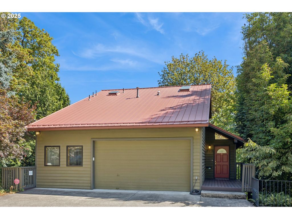 3485 Nw THURMAN St, Portland, OR 97210