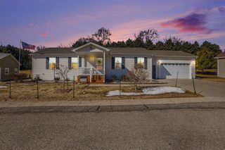 707 Peach Lane, Fremont, MI 49412