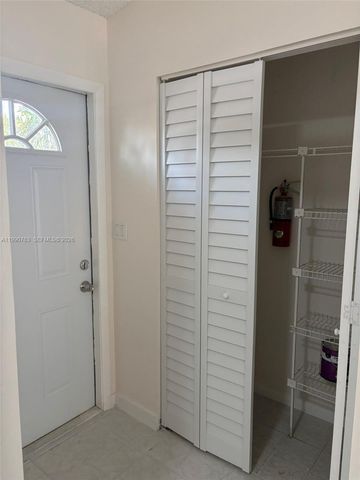 4356 NW 5th Ave, Deerfield Beach, FL 33064