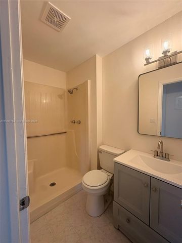 4356 NW 5th Ave, Deerfield Beach, FL 33064