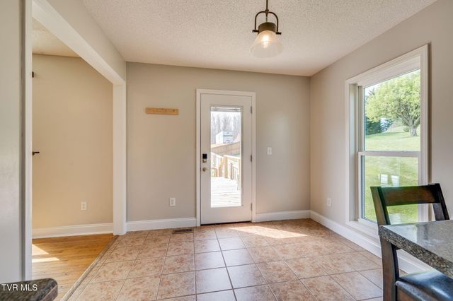 1009 Zack Court, Jonesborough, TN 37659