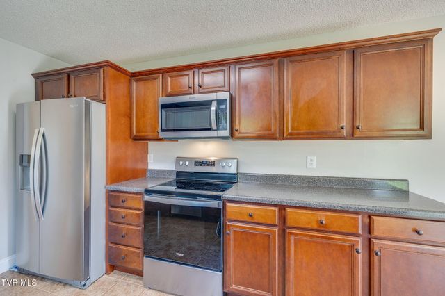 1009 Zack Court, Jonesborough, TN 37659