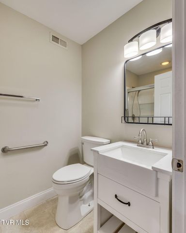 1009 Zack Court, Jonesborough, TN 37659