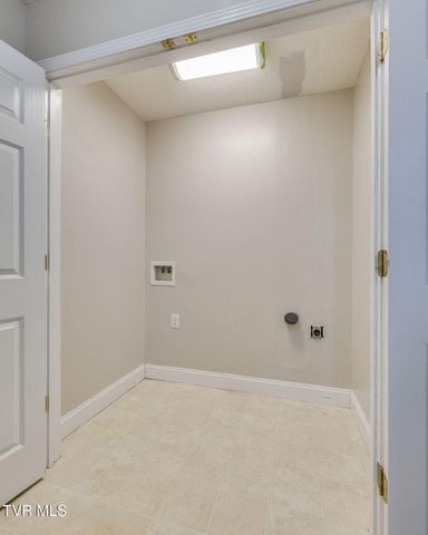 1009 Zack Court, Jonesborough, TN 37659