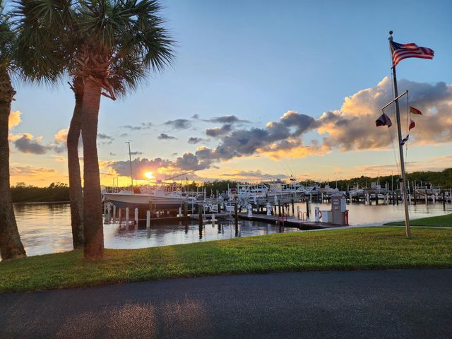 5155 N Highway A1a 211, Hutchinson Island, FL 34949