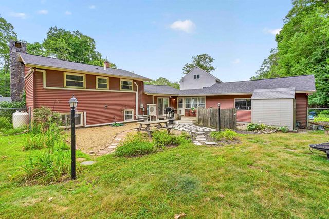 11 Tanglewood Drive, Dover, NH 03820