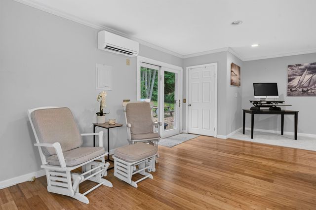 11 Tanglewood Drive, Dover, NH 03820