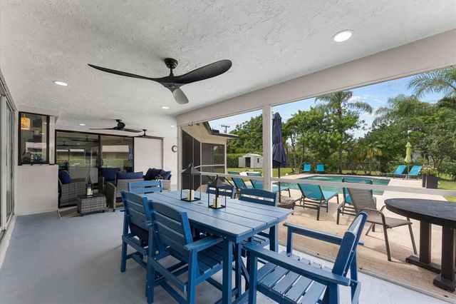 3313 Sherwood Boulevard, Delray Beach, FL 33445