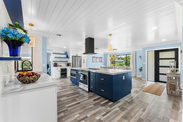 3313 Sherwood Boulevard, Delray Beach, FL 33445