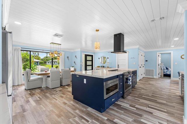 3313 Sherwood Boulevard, Delray Beach, FL 33445